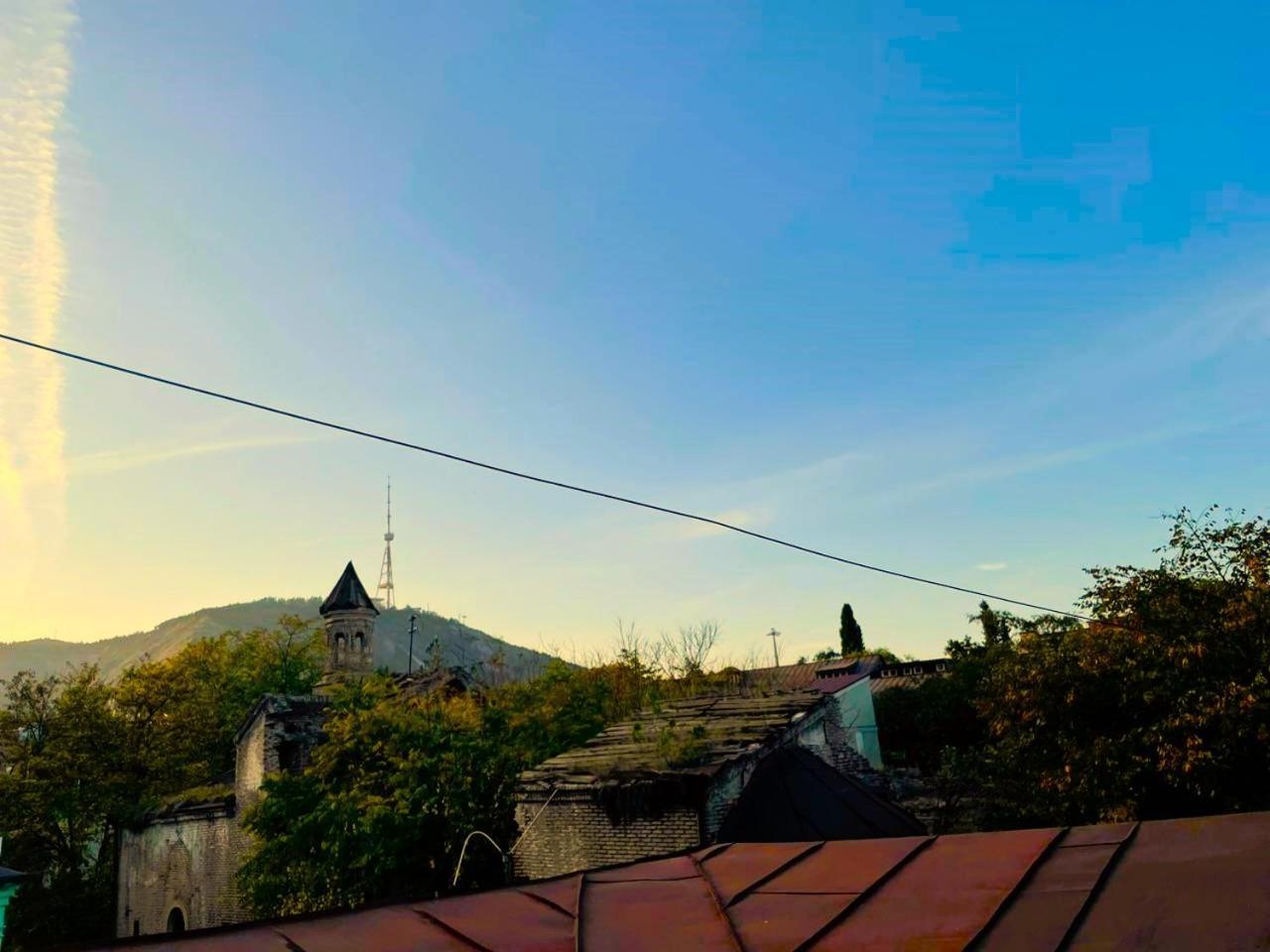 Georgian Guest House On Asatiani Tbilisi Exterior photo